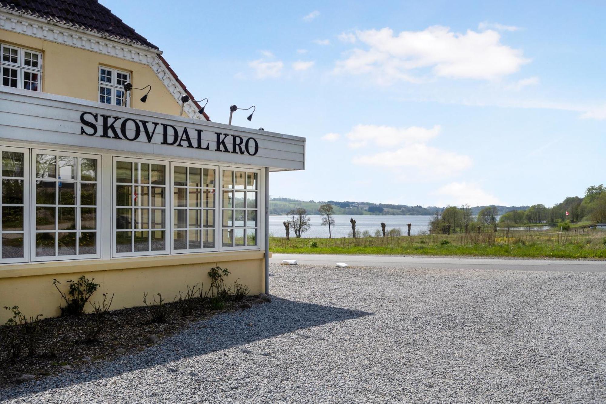 Skovdal Kro Jelling Bagian luar foto